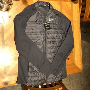 Brand New Men’s Nike Aeroloft Jacket